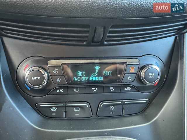 Серый Форд Куга, объемом двигателя 1.5 л и пробегом 181 тыс. км за 10800 $, фото 20 на Automoto.ua