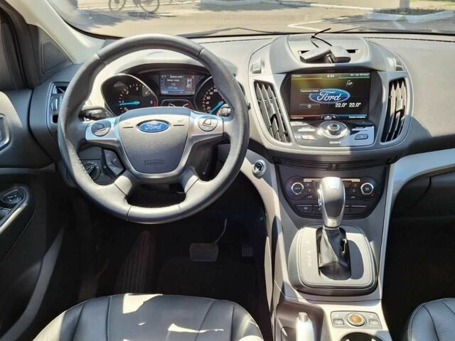 Серый Форд Куга, объемом двигателя 2 л и пробегом 145 тыс. км за 15700 $, фото 10 на Automoto.ua