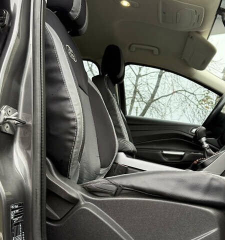 Серый Форд Куга, объемом двигателя 2 л и пробегом 221 тыс. км за 14700 $, фото 21 на Automoto.ua