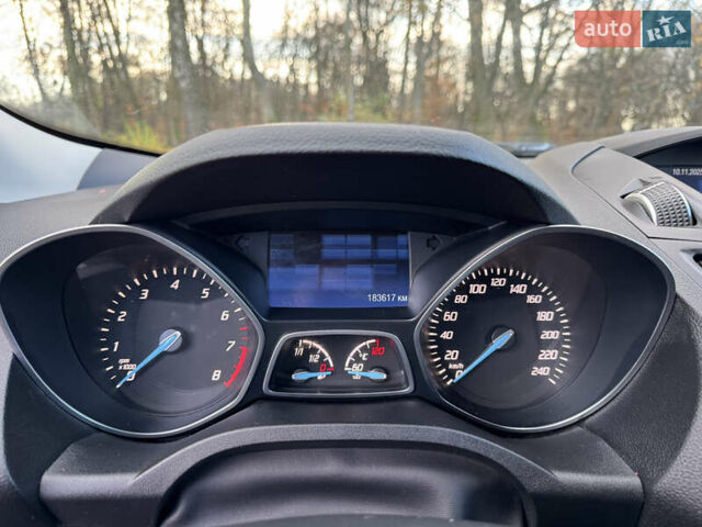 Сірий Форд Куга, об'ємом двигуна 1.5 л та пробігом 180 тис. км за 11300 $, фото 24 на Automoto.ua