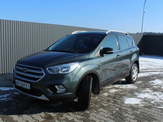 Серый Форд Куга, объемом двигателя 2 л и пробегом 120 тыс. км за 18200 $, фото 1 на Automoto.ua