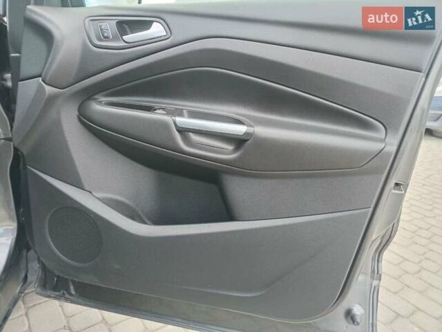 Серый Форд Куга, объемом двигателя 2 л и пробегом 115 тыс. км за 19680 $, фото 5 на Automoto.ua