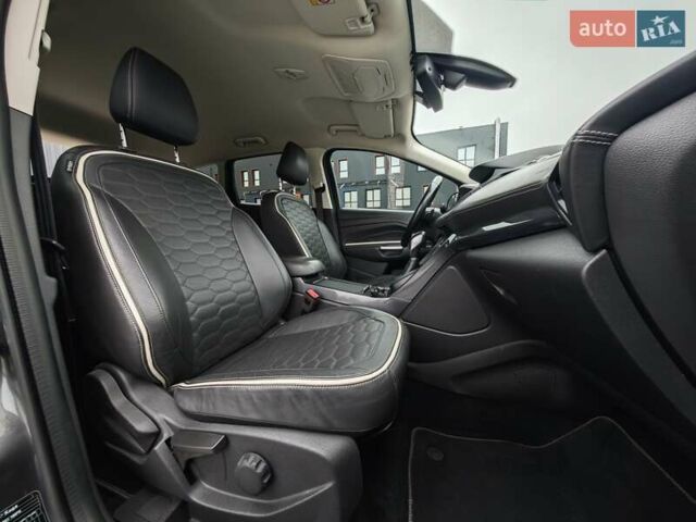 Сірий Форд Куга, об'ємом двигуна 2 л та пробігом 123 тис. км за 23800 $, фото 79 на Automoto.ua