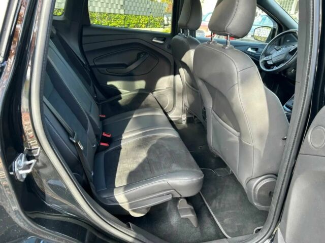 Форд Куга 2017 в Черновцах на Automoto.ua Серый Форд Куга, объемом двигателя 2 л и пробегом 61 тыс. км за 12400 $, фото 11 на Automoto.ua