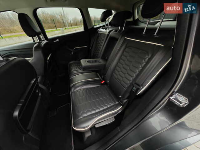 Сірий Форд Куга, об'ємом двигуна 2 л та пробігом 123 тис. км за 23800 $, фото 45 на Automoto.ua