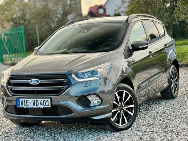 Форд Куга 2017 в Киеве на Automoto.ua Серый Форд Куга, объемом двигателя 2 л и пробегом 189 тыс. км за 9500 $, фото 17 на Automoto.ua