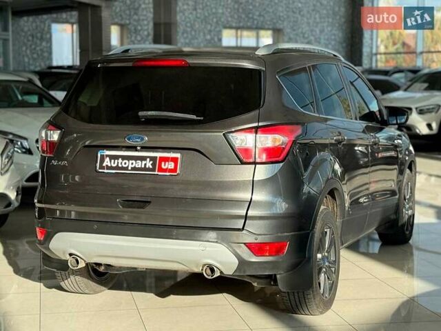 Форд Куга 2017 в Одессе на Automoto.ua Серый Форд Куга, объемом двигателя 2 л и пробегом 270 тыс. км за 12990 $, фото 4 на Automoto.ua