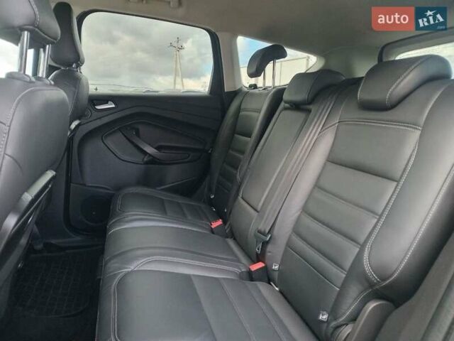 Серый Форд Куга, объемом двигателя 2 л и пробегом 115 тыс. км за 19680 $, фото 8 на Automoto.ua