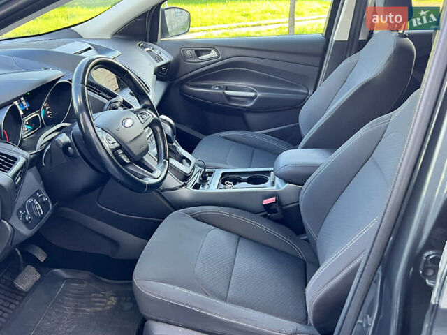 Сірий Форд Куга, об'ємом двигуна 2 л та пробігом 92 тис. км за 16499 $, фото 33 на Automoto.ua