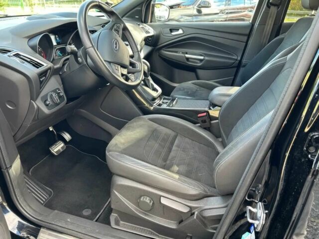 Форд Куга 2017 в Черновцах на Automoto.ua Серый Форд Куга, объемом двигателя 2 л и пробегом 61 тыс. км за 12400 $, фото 6 на Automoto.ua