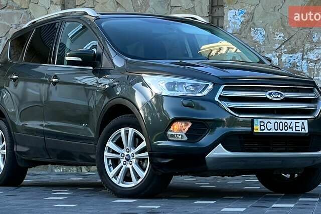 Сірий Форд Куга, об'ємом двигуна 2 л та пробігом 92 тис. км за 16499 $, фото 28 на Automoto.ua