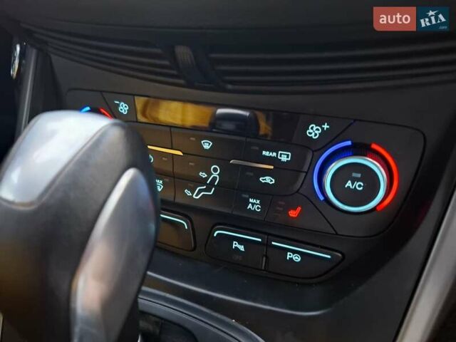 Форд Куга 2017 в Золочев на Automoto.ua Серый Форд Куга, объемом двигателя 2 л и пробегом 188 тыс. км за 16400 $, фото 18 на Automoto.ua