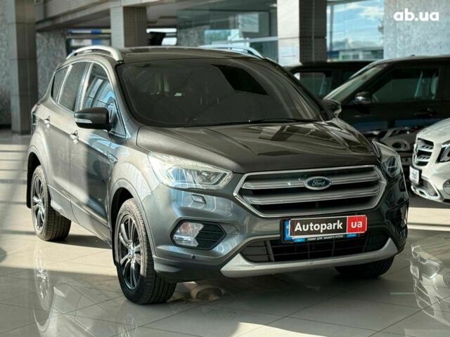 Форд Куга 2017 в Одессе на Automoto.ua Серый Форд Куга, объемом двигателя 2 л и пробегом 270 тыс. км за 12990 $, фото 2 на Automoto.ua