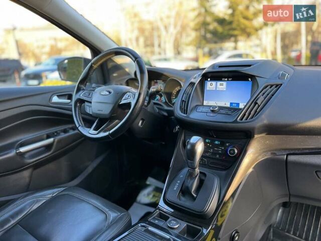 Форд Куга 2017 в Львове на Automoto.ua Серый Форд Куга, объемом двигателя 2 л и пробегом 115 тыс. км за 21150 $, фото 9 на Automoto.ua