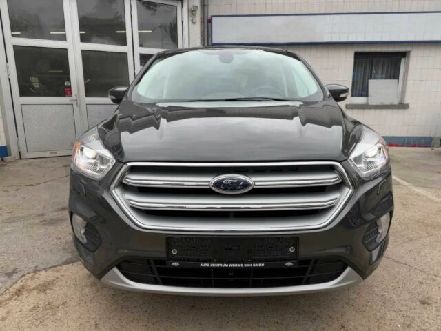 Серый Форд Куга, объемом двигателя 2 л и пробегом 57 тыс. км за 11000 $, фото 1 на Automoto.ua