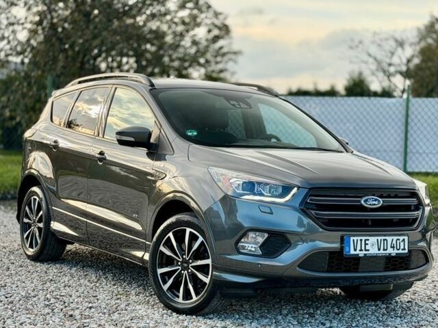 Форд Куга 2017 в Киеве на Automoto.ua Серый Форд Куга, объемом двигателя 2 л и пробегом 189 тыс. км за 9500 $, фото 18 на Automoto.ua