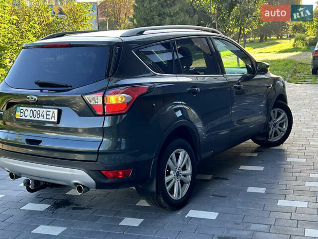 Сірий Форд Куга, об'ємом двигуна 2 л та пробігом 92 тис. км за 16499 $, фото 19 на Automoto.ua