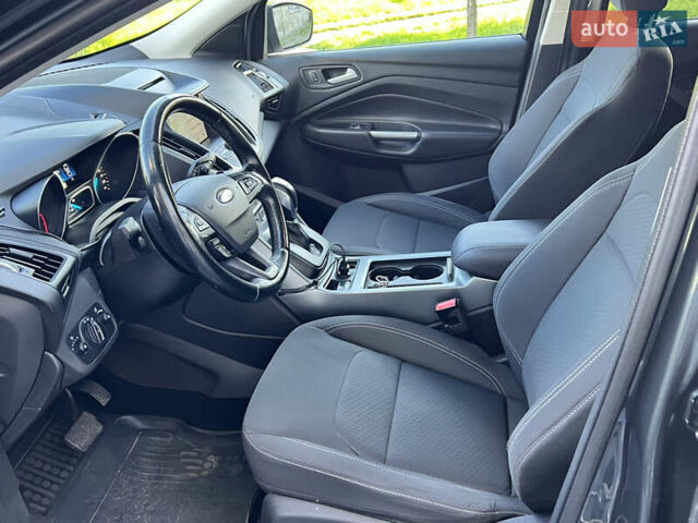 Сірий Форд Куга, об'ємом двигуна 2 л та пробігом 92 тис. км за 16499 $, фото 37 на Automoto.ua