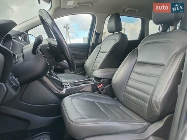 Серый Форд Куга, объемом двигателя 2 л и пробегом 115 тыс. км за 19680 $, фото 16 на Automoto.ua