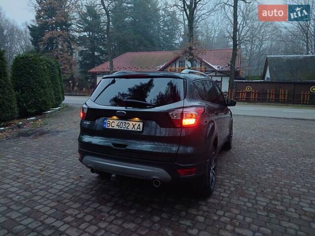 Серый Форд Куга, объемом двигателя 2 л и пробегом 95 тыс. км за 16900 $, фото 9 на Automoto.ua