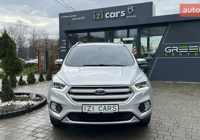 Серый Форд Куга, объемом двигателя 2 л и пробегом 189 тыс. км за 16500 $, фото 1 на Automoto.ua