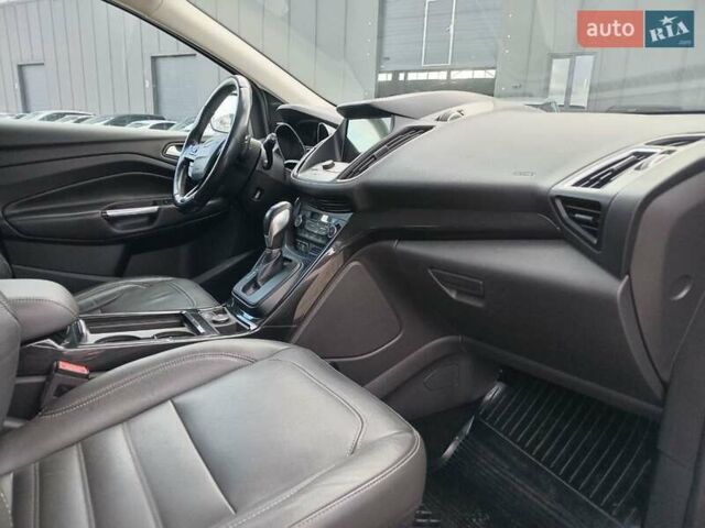 Серый Форд Куга, объемом двигателя 2 л и пробегом 115 тыс. км за 19680 $, фото 3 на Automoto.ua