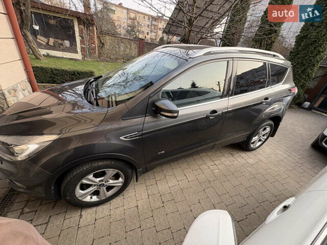 Сірий Форд Куга, об'ємом двигуна 2 л та пробігом 115 тис. км за 20599 $, фото 11 на Automoto.ua
