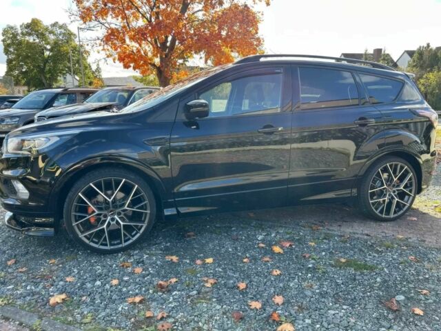 Форд Куга 2017 в Черновцах на Automoto.ua Серый Форд Куга, объемом двигателя 2 л и пробегом 61 тыс. км за 12400 $, фото 5 на Automoto.ua