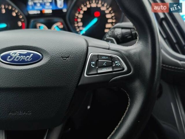 Сірий Форд Куга, об'ємом двигуна 2 л та пробігом 123 тис. км за 23800 $, фото 114 на Automoto.ua