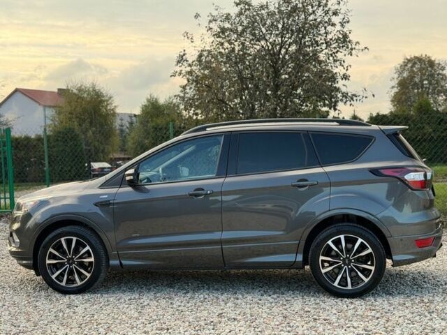 Форд Куга 2017 в Киеве на Automoto.ua Серый Форд Куга, объемом двигателя 2 л и пробегом 189 тыс. км за 9500 $, фото 16 на Automoto.ua