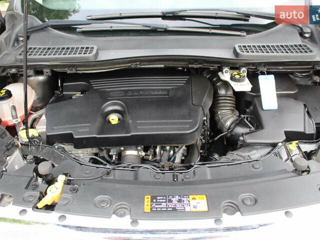 Серый Форд Куга, объемом двигателя 2 л и пробегом 115 тыс. км за 19000 $, фото 5 на Automoto.ua