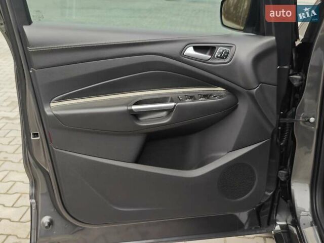 Сірий Форд Куга, об'ємом двигуна 2 л та пробігом 123 тис. км за 23800 $, фото 16 на Automoto.ua