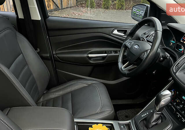 Серый Форд Куга, объемом двигателя 2 л и пробегом 189 тыс. км за 16500 $, фото 32 на Automoto.ua