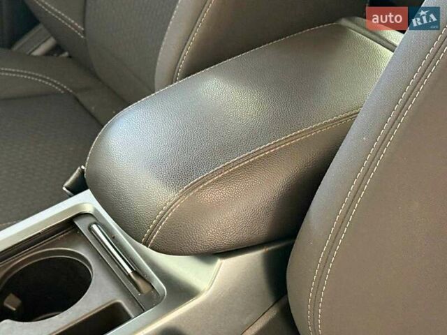 Форд Куга 2017 в Одессе на Automoto.ua Серый Форд Куга, объемом двигателя 2 л и пробегом 270 тыс. км за 12990 $, фото 12 на Automoto.ua