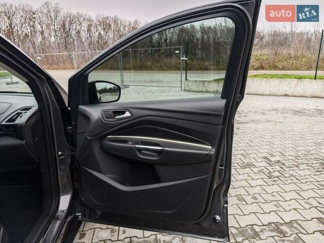 Сірий Форд Куга, об'ємом двигуна 2 л та пробігом 123 тис. км за 23800 $, фото 62 на Automoto.ua