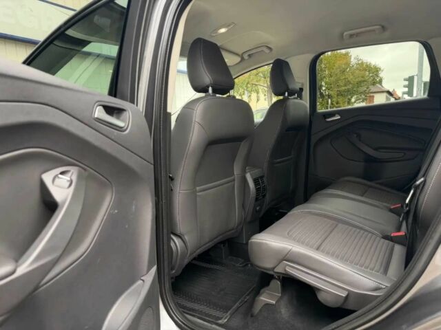 Серый Форд Куга, объемом двигателя 2 л и пробегом 57 тыс. км за 11000 $, фото 10 на Automoto.ua