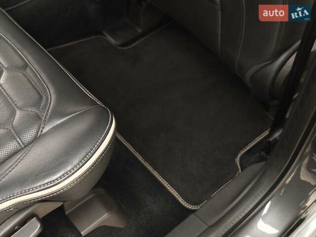 Сірий Форд Куга, об'ємом двигуна 2 л та пробігом 123 тис. км за 23800 $, фото 55 на Automoto.ua