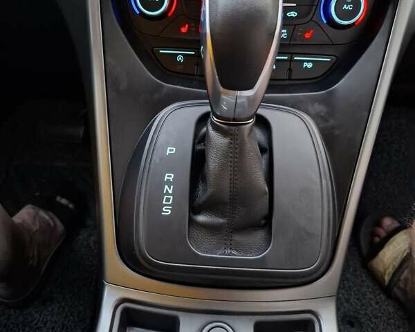 Форд Куга 2017 в Золочев на Automoto.ua Серый Форд Куга, объемом двигателя 2 л и пробегом 188 тыс. км за 16400 $, фото 17 на Automoto.ua