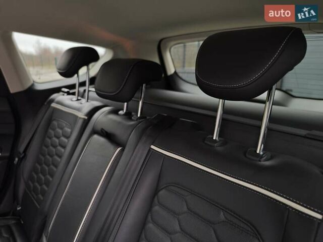 Сірий Форд Куга, об'ємом двигуна 2 л та пробігом 123 тис. км за 23800 $, фото 44 на Automoto.ua