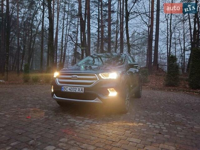 Серый Форд Куга, объемом двигателя 2 л и пробегом 95 тыс. км за 16900 $, фото 3 на Automoto.ua