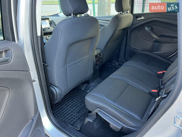 Сірий Форд Куга, об'ємом двигуна 2 л та пробігом 117 тис. км за 16999 $, фото 29 на Automoto.ua