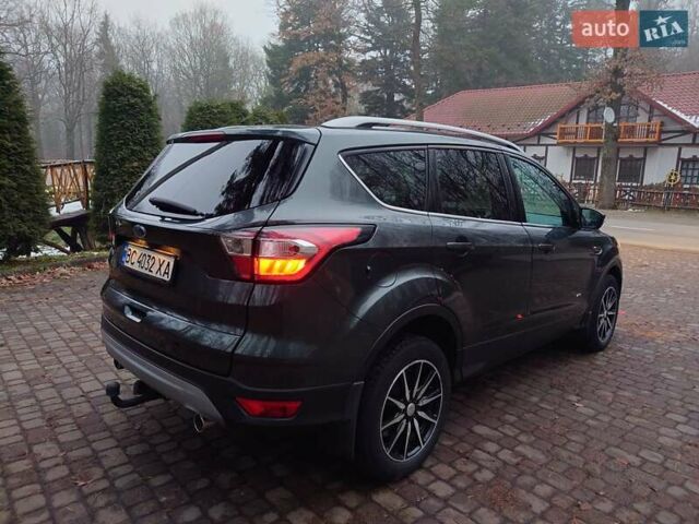Серый Форд Куга, объемом двигателя 2 л и пробегом 95 тыс. км за 16900 $, фото 8 на Automoto.ua