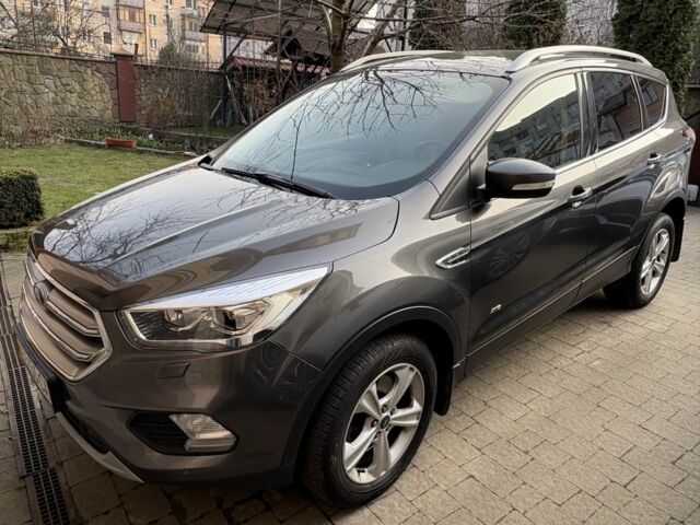 Сірий Форд Куга, об'ємом двигуна 2 л та пробігом 115 тис. км за 20000 $, фото 1 на Automoto.ua