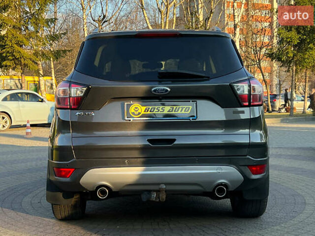 Форд Куга 2017 в Львове на Automoto.ua Серый Форд Куга, объемом двигателя 2 л и пробегом 115 тыс. км за 21150 $, фото 5 на Automoto.ua