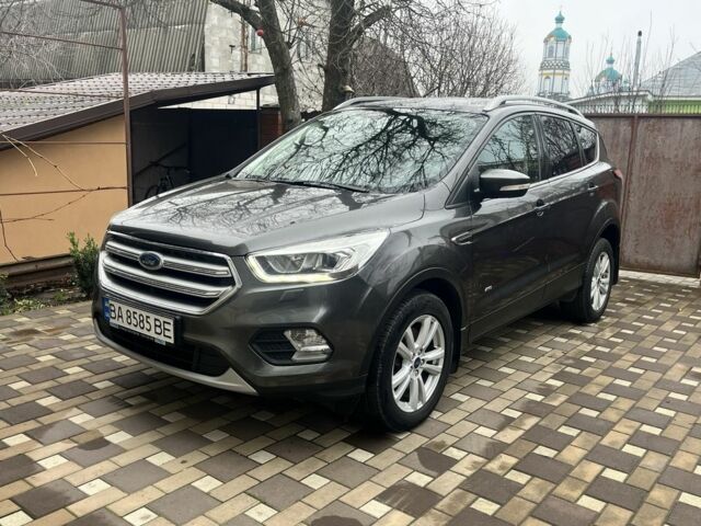 Серый Форд Куга, объемом двигателя 2 л и пробегом 144 тыс. км за 17700 $, фото 5 на Automoto.ua