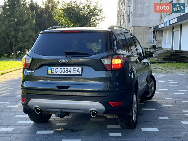 Сірий Форд Куга, об'ємом двигуна 2 л та пробігом 92 тис. км за 16499 $, фото 18 на Automoto.ua