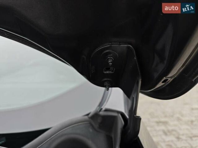 Сірий Форд Куга, об'ємом двигуна 2 л та пробігом 123 тис. км за 23800 $, фото 96 на Automoto.ua