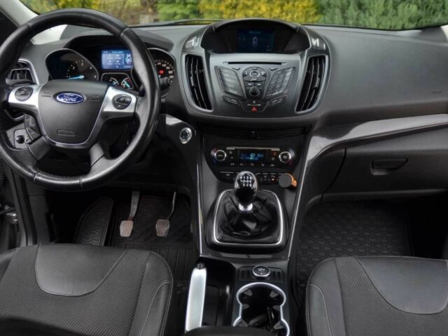 Сірий Форд Куга, об'ємом двигуна 1.5 л та пробігом 78 тис. км за 13600 $, фото 6 на Automoto.ua