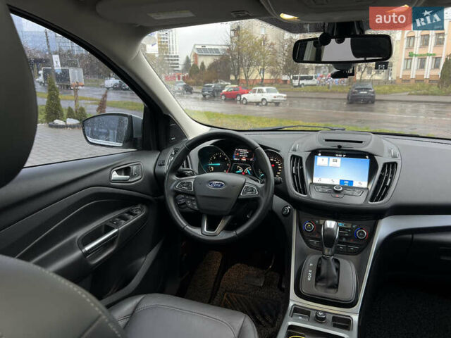 Серый Форд Куга, объемом двигателя 2 л и пробегом 189 тыс. км за 16500 $, фото 27 на Automoto.ua