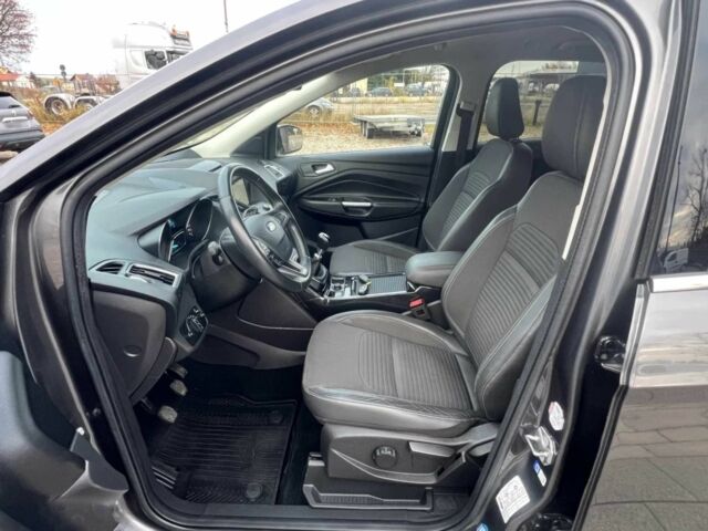 Серый Форд Куга, объемом двигателя 2 л и пробегом 56 тыс. км за 12000 $, фото 8 на Automoto.ua